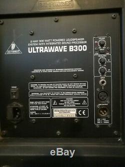 2 Behringer Ultrawave B300 Pa Speakers Dj Disco Club Band