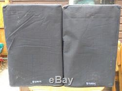 Pair of Yamaha dxr15 active DJ Disco pa speakers with padded covers