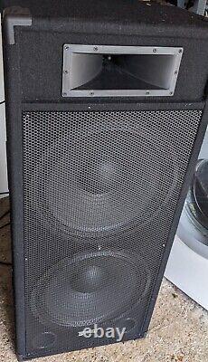 Haut-parleur actif PA Skytec CSA215 Dual 2x 15 pour fêtes disco DJ système amplifié 1600W